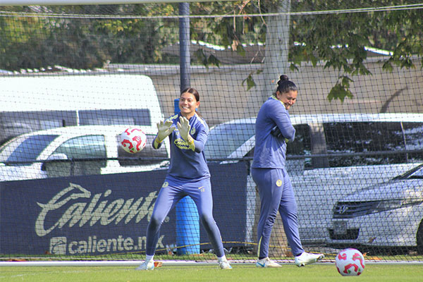 Entrenamiento América femenil