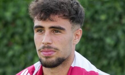 Adrián Valenzuela vuelve a los terrenos de juego 12 meses después