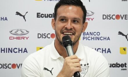 Gonzalo Valle firma por cinco temporadas con LDU Quito