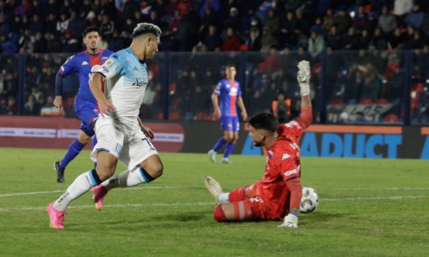 Racing volvió a brillar: goleó 4-0 a Tigre y quedó como líder provisorio de la Liga Profesional
