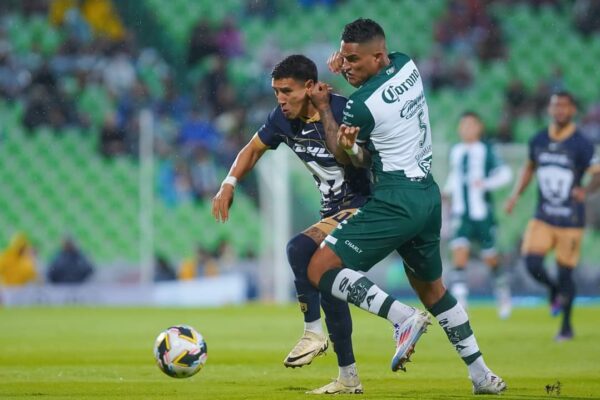 Drama en Torreón: Santos resiste con 10 hombres y Pumas no logra romper el empate