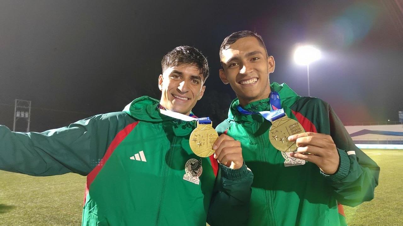 Ambríz ganó la medalla de oro junto con la Selección Sub-23 en los Juegos Centroamericanos y del Caribe de 2023