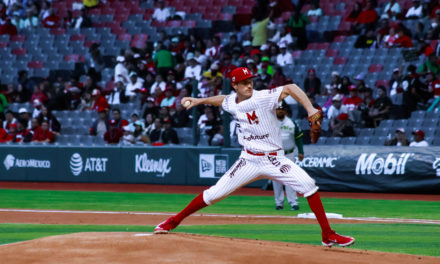 Duelo de pitchers deja un partido abierto a Diablos y Pericos en serie de playoffs