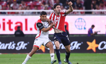 Atlas deja en la orilla a Chivas en polémico Clásico Tapatío