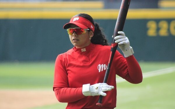 Continua la pretemporada de para el equipo de softbol femenil de Diablos Rojos