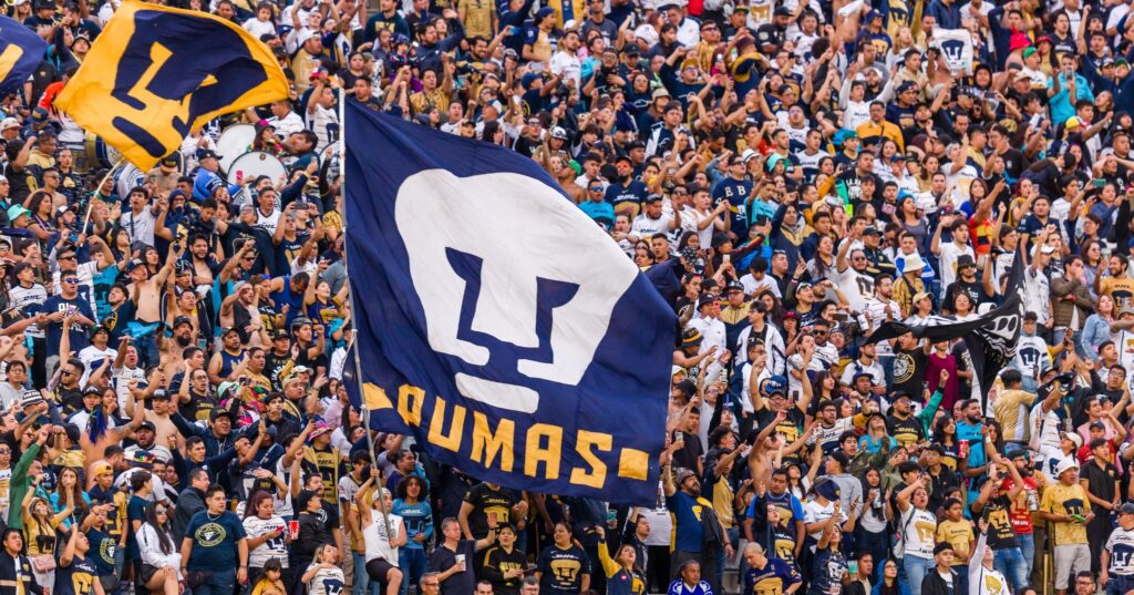 Los fanáticos de pumas rechazan la idea de compartir el estadio olímpico 