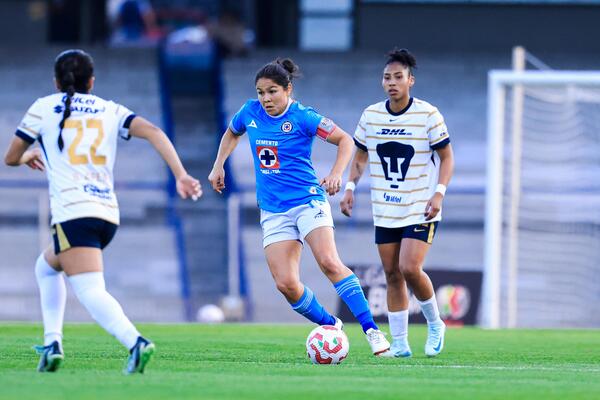 Pumas femenil vence a Cruz Azul femenil con doblete de Stephanie Ribeiro