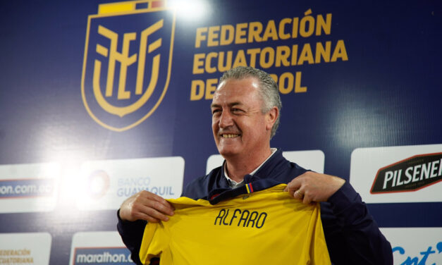 FEF paga la deuda a Gustavo Alfaro