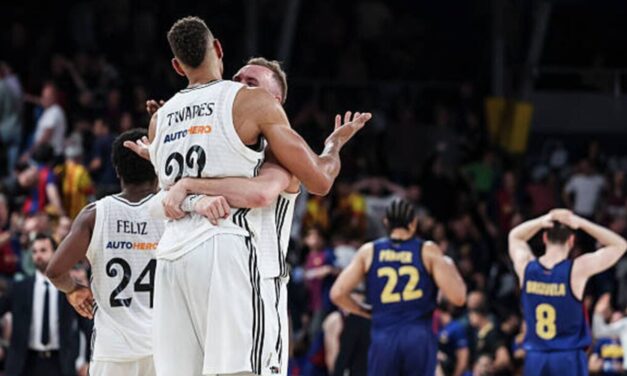 El Real Madrid vence al Barça y es aún más líder (89-91)