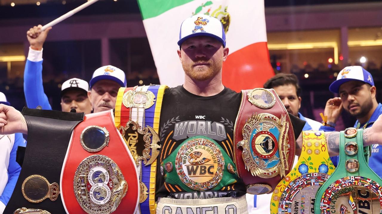 El campeón supermediano arremetió contra Scull tras la pelea en Riad. (Foto: DAZN Boxing)