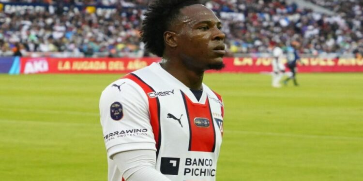 La posición que busca reforzar Liga por pedido del nuevo DT