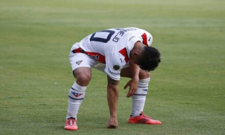 Liga tiene prohibido realizar fichajes por sanción de la FIFA