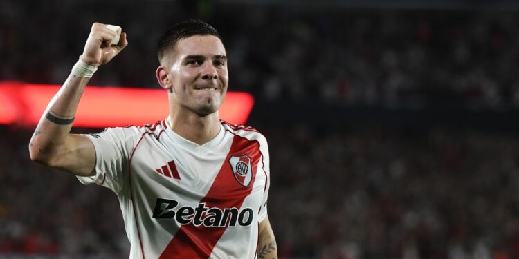 Franco Mastantuono ya es nuevo jugador del Real Madrid