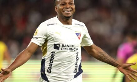 Liga saca el triunfo ante Barcelona SC en su casa