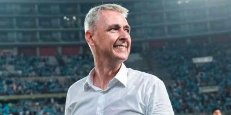Tiago Nunes es el nuevo entrenador de Liga
