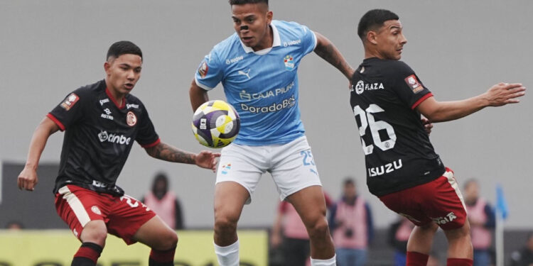 Dejó dos puntos: Sporting Cristal empató 2-2 ante UTC de Cajamarca en el Gallardo