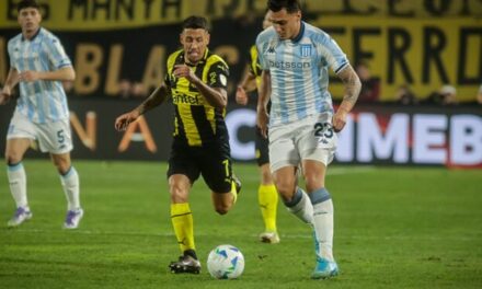 Racing perdió 1-0 ante Peñarol y definirá en Avellaneda