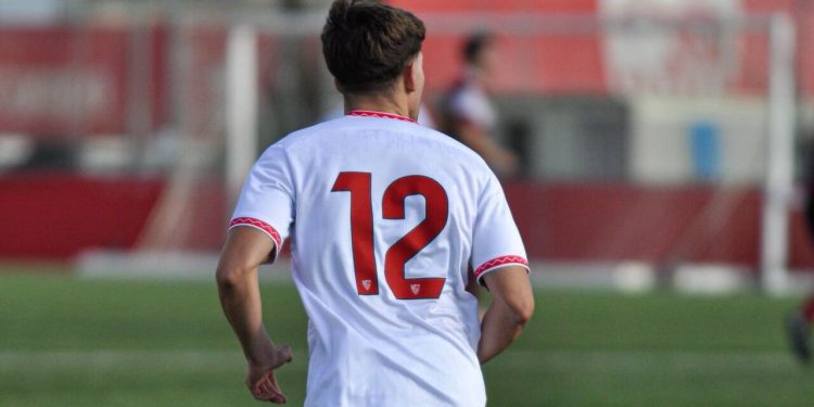 Javier Redondo, del sueño sevillista a la realidad sobre el terreno de juego