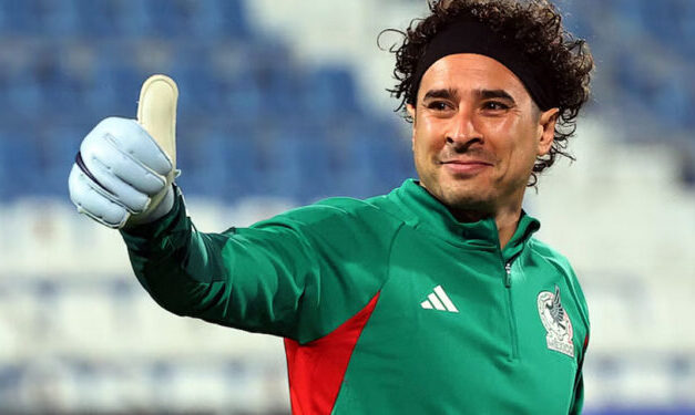 Guillermo Ochoa, cerca de llegar a la Liga MX